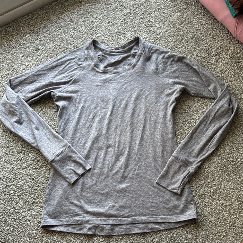 Fleo Heather Gray Long Sleeve Top